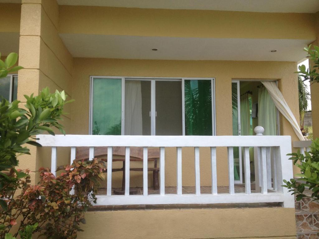 Alcantara  Moalboal Beach Resort חדר תמונה