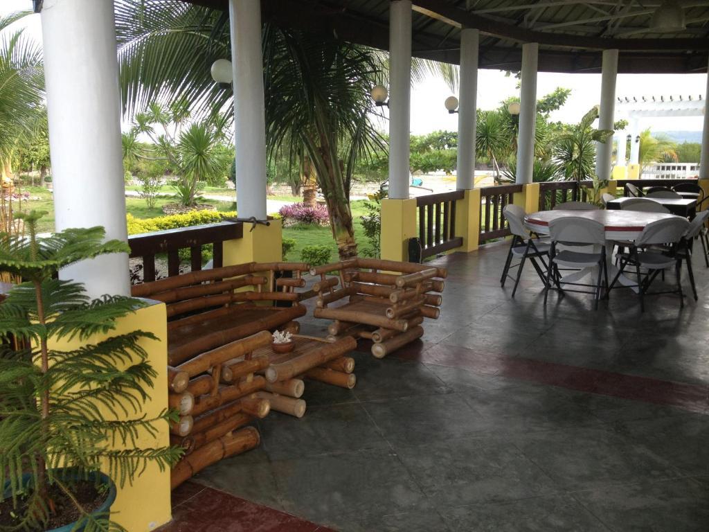 Alcantara  Moalboal Beach Resort מראה חיצוני תמונה