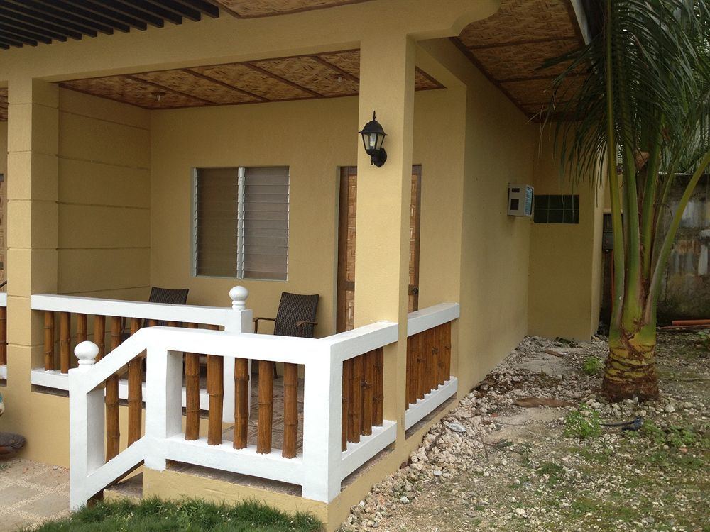 Alcantara  Moalboal Beach Resort מראה חיצוני תמונה