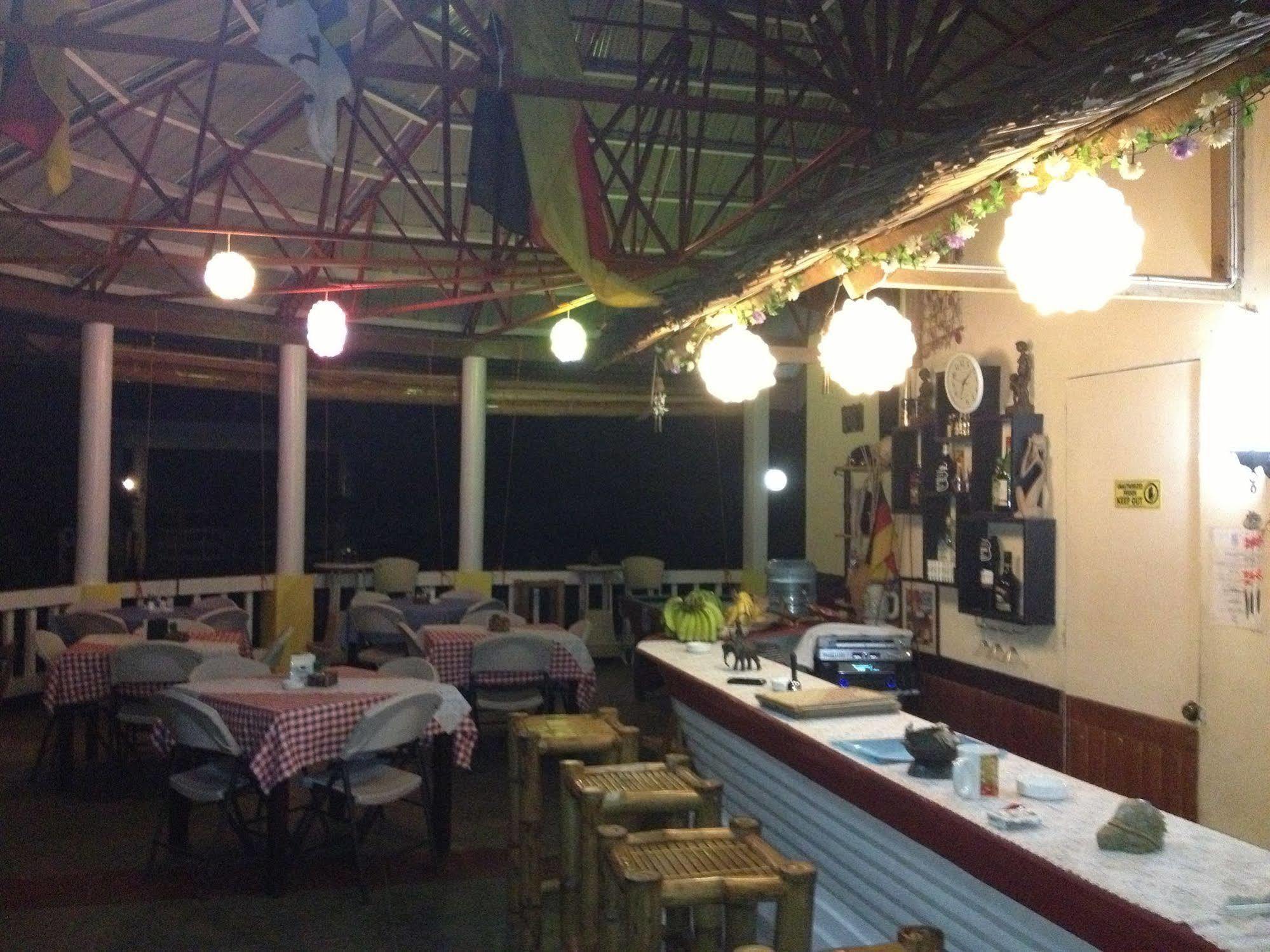 Alcantara  Moalboal Beach Resort מראה חיצוני תמונה